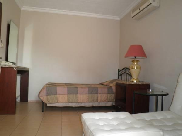 Granada Suites Hotel Amman Bagian luar foto