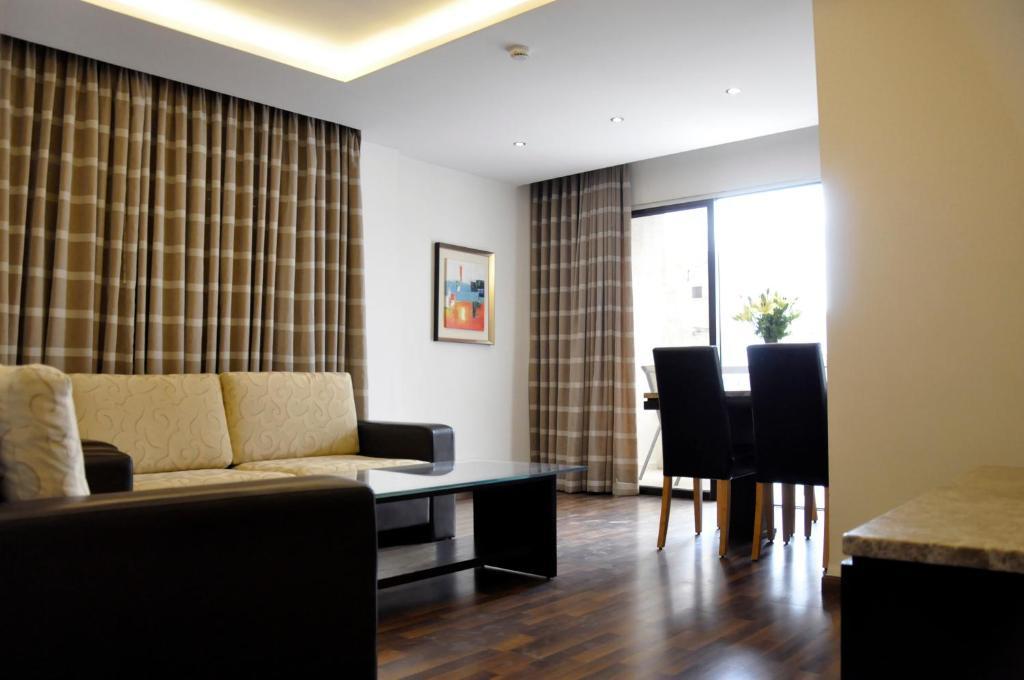 Granada Suites Hotel Amman Ruang foto