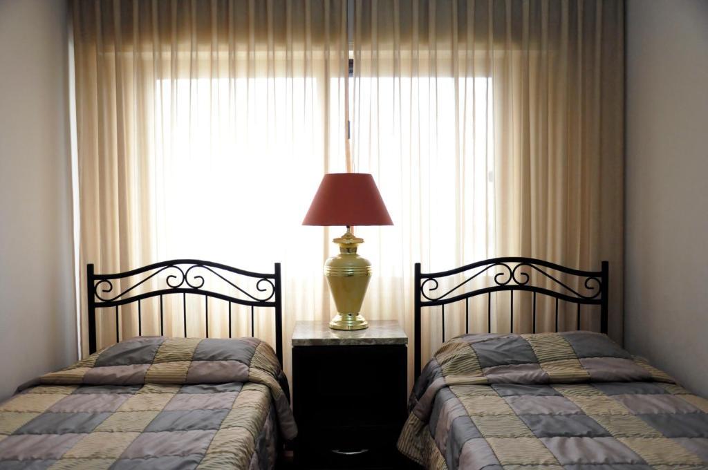 Granada Suites Hotel Amman Ruang foto